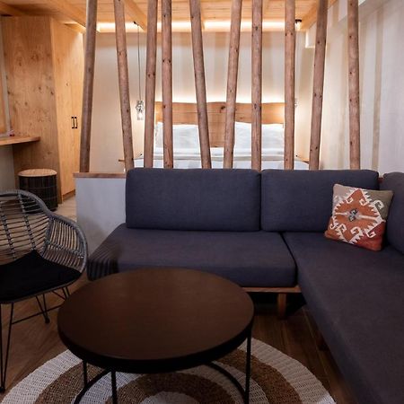 Theros By Agora Luxury Apartments In The Heart Of Heraklion 외부 사진